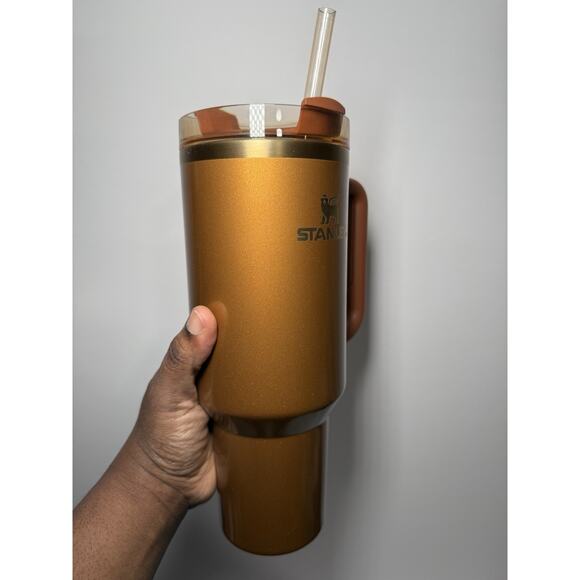 Stanley 2024 Holiday Copper Tinsel 40oz Quencher BNWT - Picture 4 of 7